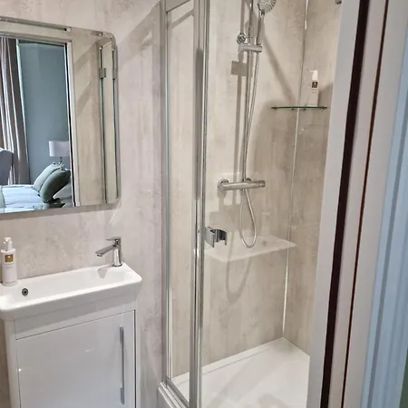 爱德华登旅馆 招待所