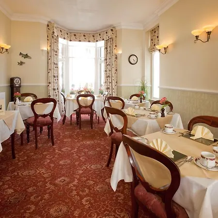 爱德华登旅馆 招待所 4*