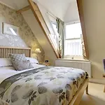 The Edwardene 게스트하우스 4*
